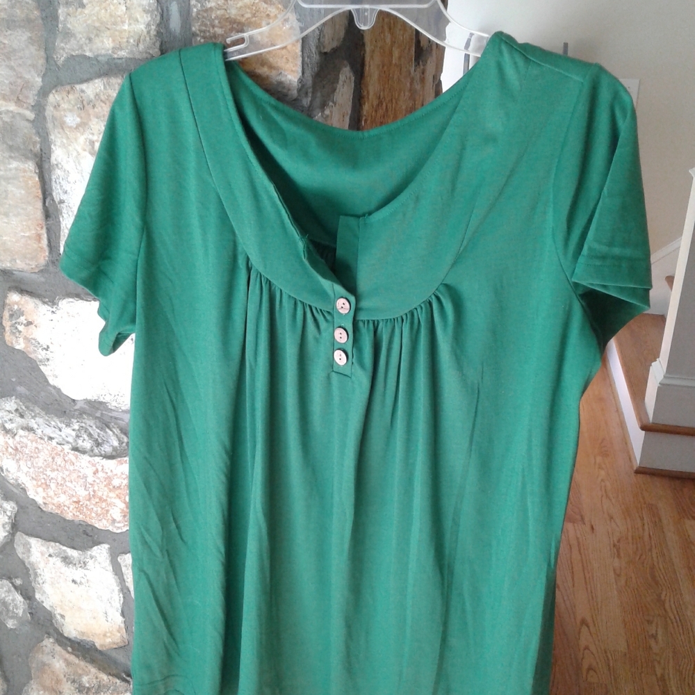 New top with button detail